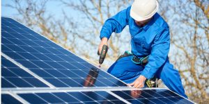 Installation Maintenance Panneaux Solaires Photovoltaïques à Tibiran-Jaunac